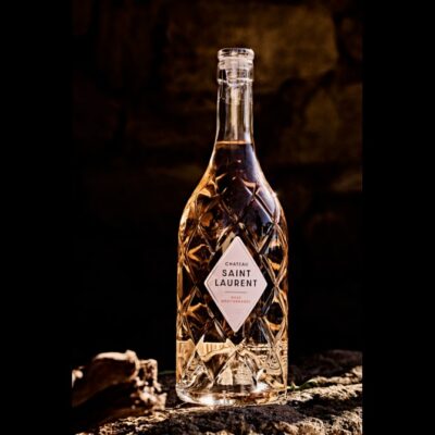 La « bouteille aux mille éclats » pour le nouveau rosé du Château de Saint-Laurent, propriété de Tony Parker et Saïd El Yousfi