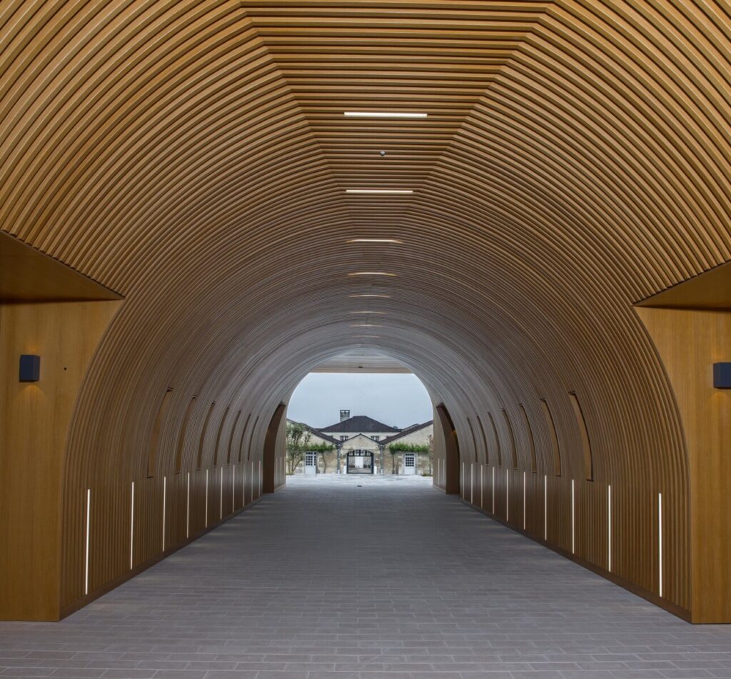 Entrée de la Maison Martell, Cognac 