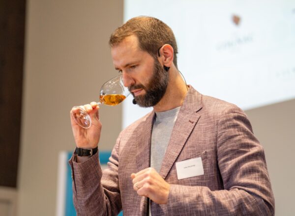 Candidat au concours du meilleur caviste de France