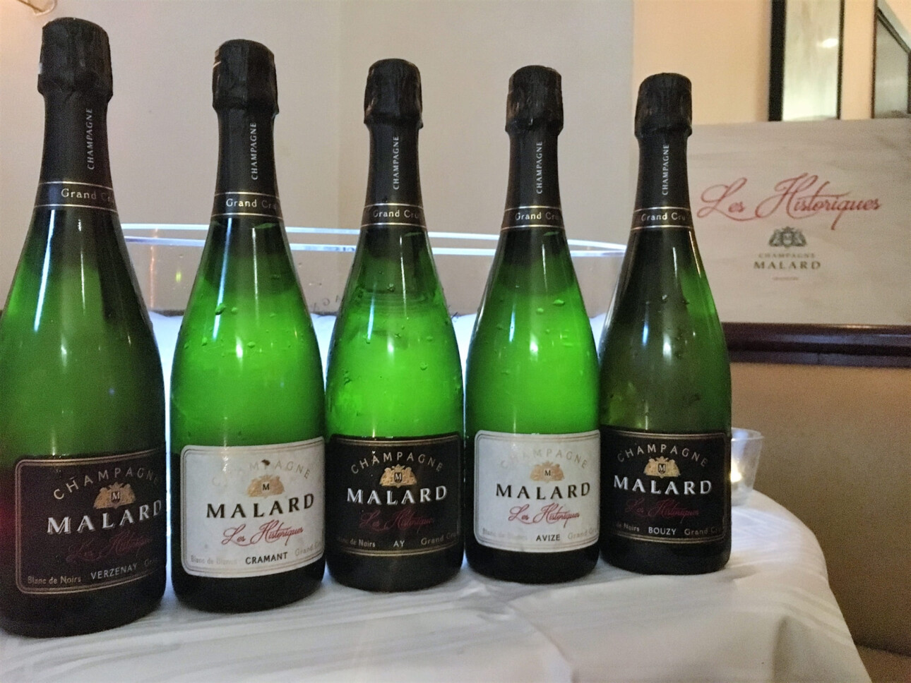 Bouteilles du champagne Malard qui vient d'être racheté par Castel