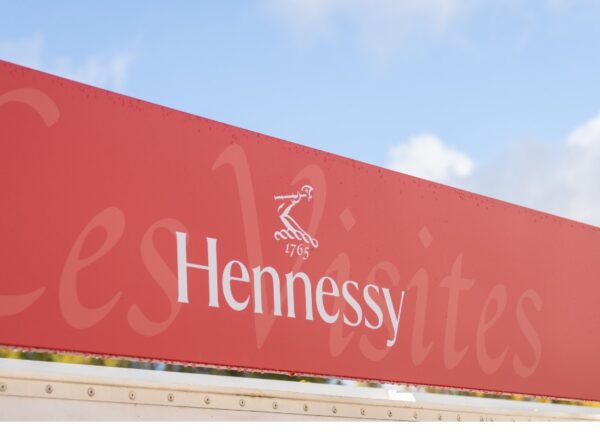 Cognac: la maison Hennessy suspend son projet d'export en vrac vers la Chine après la grève de la semaine dernière