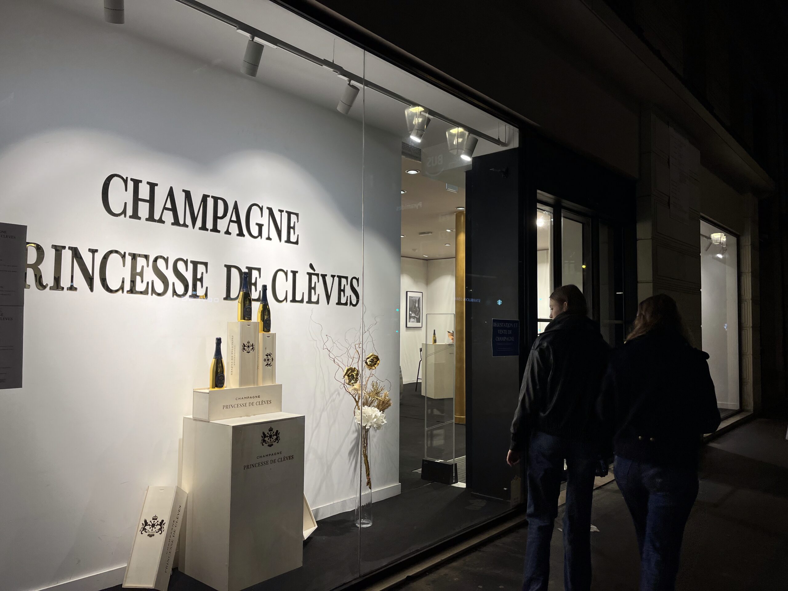 La boutique éphémère du champagne Princesse de Clèves, avenue de l'Opéra à Paris. ©DR